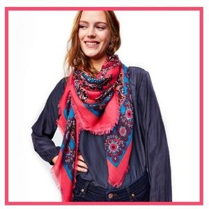 Loft scarf